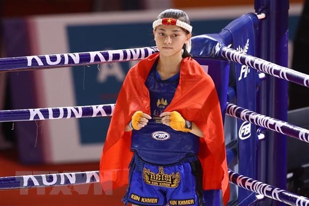 Female Vietnamese fighter jumps impressively up the Muay world ranking - ảnh 1