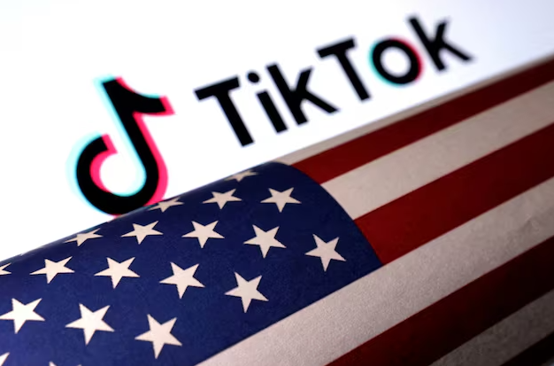 US sues TikTok over 'massive-scale' privacy violations of kids under 13 - ảnh 1