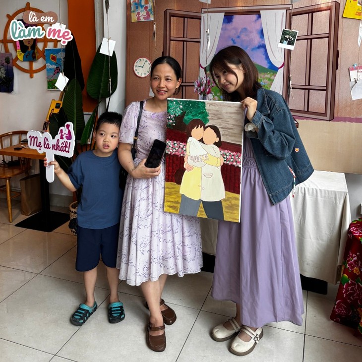 “She was once a girl” exhibit – a journey of motherhood - ảnh 6