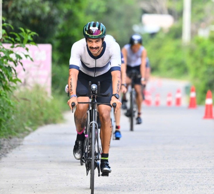 Mizushima, Ling Er Choo defense championship titles at Phu Quoc triathlon 2025 - ảnh 1