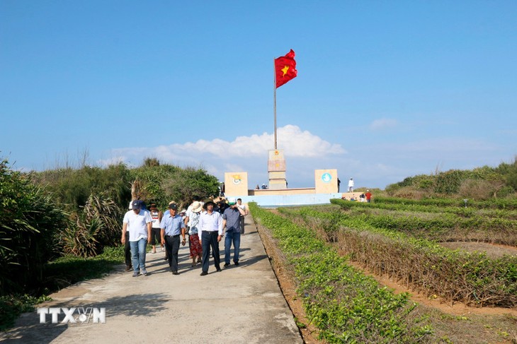 Lam Dong Province seeks to make full use of Phu Quy special zone's tourism potential  - ảnh 1