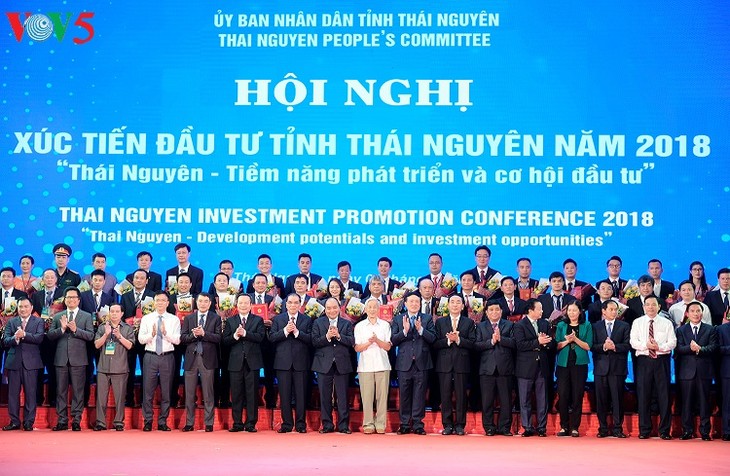 PM Vietnam, Nguyen Xuan Phuc menghadiri Konferensi Promosi Investasi di Provinsi Thai Nguyen - ảnh 1