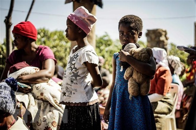 UNICEF berseru kepada komunitas internasional dan regional supaya membantu lebih dari 13 juta anak-anak pengungsi di Afrika - ảnh 1