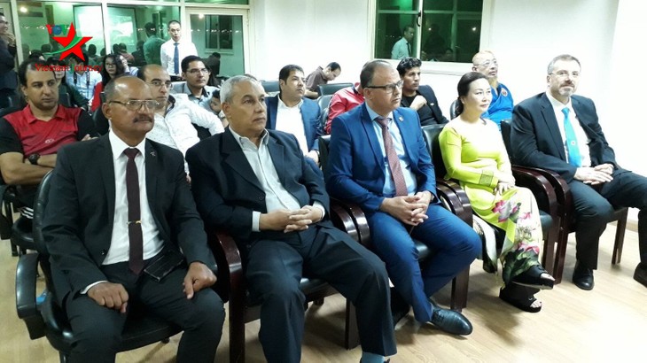  Vietnam: Destinasi yang menarik para wisatawam dan investor internasional - ảnh 1