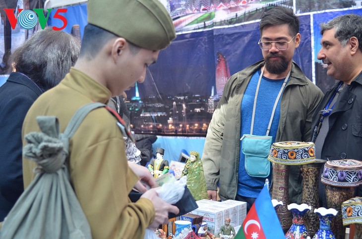 Kuliner Indonesia Menyerap Para Pengunjung di Festival Kuliner Internasional Ketujuh  - ảnh 15