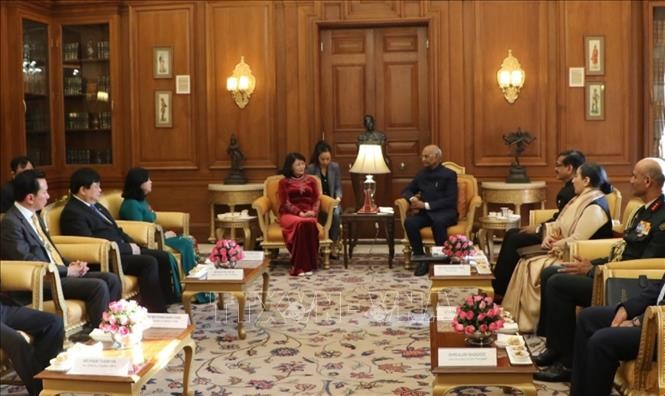 Wapres Dang Thi Ngoc Thinh melakukan pertemuan dengan Presiden Republik India, Ram Nath Kovind - ảnh 1