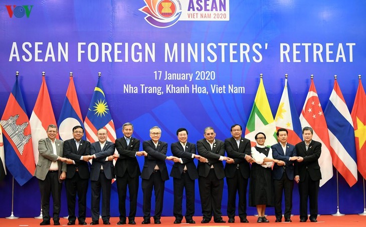 Vietnam mempersiapkan Konferensi ke-35 Menlu ASEAN - ảnh 1