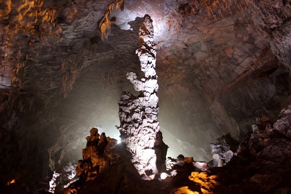 Menikmati Pengalaman yang Menarik di Teluk Ha Long - ảnh 3