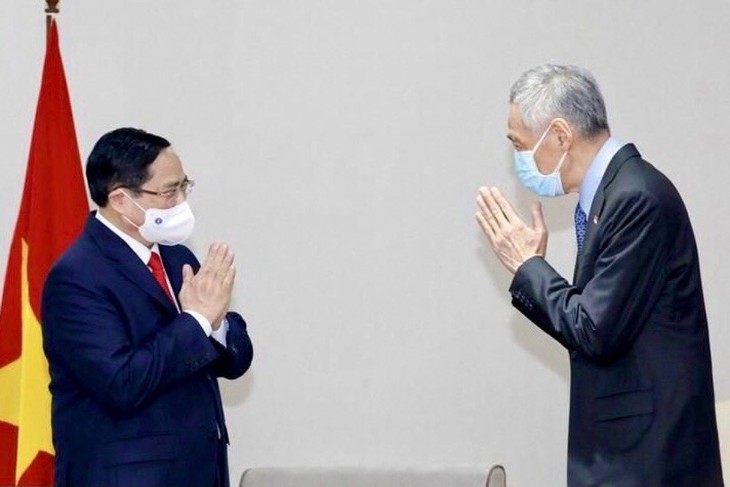 PM Vietnam, Pham Minh Chinh Lakukan Pertemuan Bilateral Dengan PM Kamboja, PM Malaysia, dan PM Singapura - ảnh 3