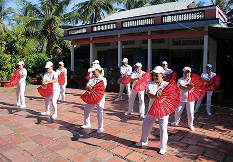 Hari Lansia Vietnam: Keindahan di Umur Sore Hari - ảnh 5