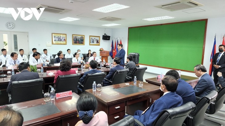 Rumah Sakit Cho Ray - Phnom Penh: Simbol yang Baik dari Hubungan Persahabatan dan Kerja Sama Vietnam - Kamboja - ảnh 1