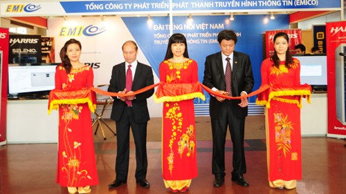 Hervorragende Radiobeiträge in Hanoi geehrt - ảnh 1