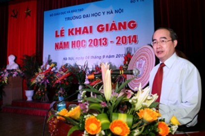 Spitzenpolitiker nehmen an Feier zum Beginn des neuen Schuljahres teil - ảnh 1