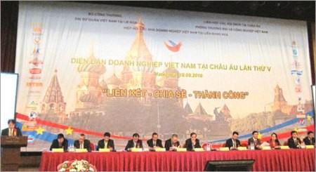 Aktivitäten im Vorfeld des Forums der vietnamesischen Unternehmen in Europa - ảnh 1