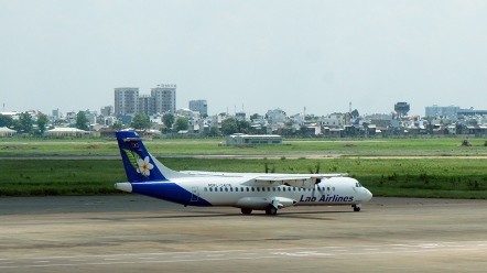 Mehr als 40 Tote bei Flugzeugunglück in Laos - ảnh 1