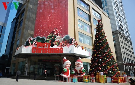 Hanoi leuchtet zu Weihnachten - ảnh 4