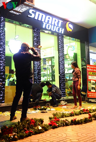 Hanoi leuchtet zu Weihnachten - ảnh 8