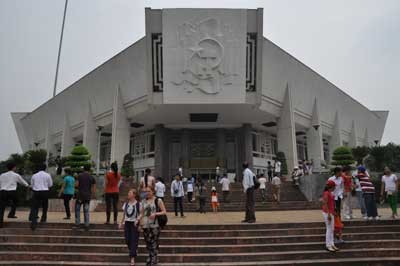 Ausstellung über Erfolge im Wissenschaftsbereich in Vietnam - ảnh 1