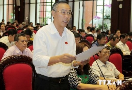 Abgeordnete diskutieren das geänderte Unternehmensgesetz - ảnh 1