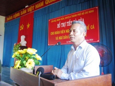 Vorsitzender der Arbeitsunion besucht Fischer in Quang Ngai - ảnh 1