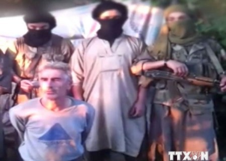 Frankreich und Italien erhöhen Alarmbereitschaft nach Geiselmord - ảnh 1