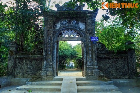 Die friedlichen Gartenhäuser der alten Kaiserstadt Hue - ảnh 1