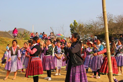 Das Neujahrsfest Tet der Volksgruppe Mong in Ha Giang - ảnh 1