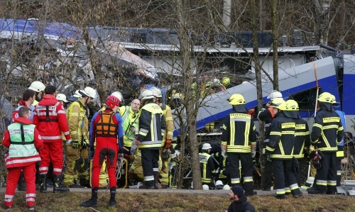 Deutsche Medien: Menschliches Versagen kann Grund des Zugunfalls sein - ảnh 1