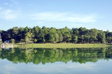 Schöner und attraktiver See Xuan Huong in Da Lat - ảnh 2