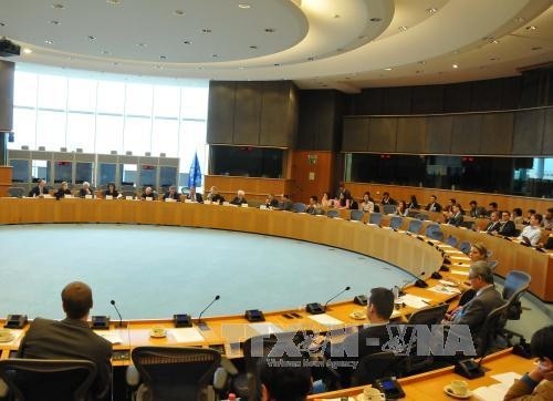 EU und Vietnam wollen ihre Handelsbeziehung auf eine neues Niveau bringen - ảnh 1