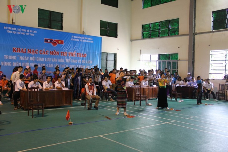  Eröffnung des “Festtags für Kultur-, Sport- und Tourismusaustausch am Grenzgebiet Vietnam-Laos  - ảnh 1