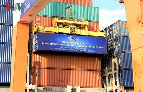 Premierminister Nguyen Xuan Phuc nimmt an der Einweihungsfeier des Containerhafens Hai Phong teil - ảnh 1