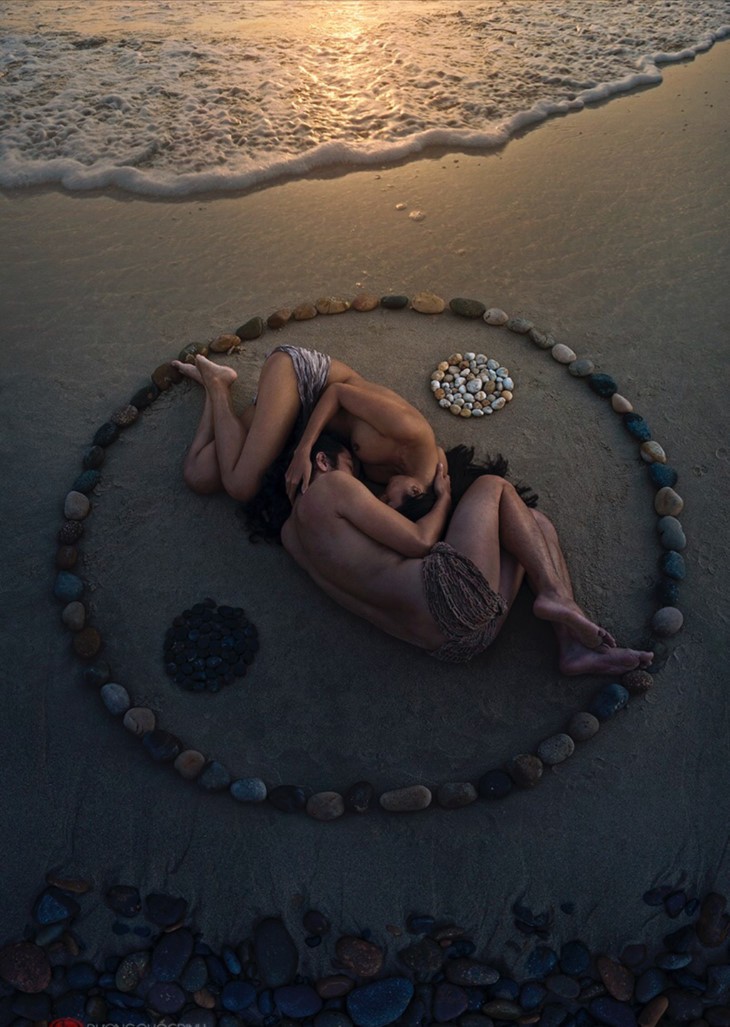 Blick auf die erste Ausstellung von Aktfotos in Vietnam - ảnh 5