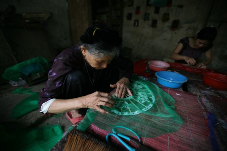 Die Schönheit bei der Arbeit der vietnamesischen Frauen - ảnh 7