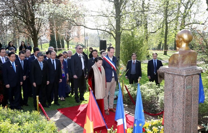 Aktivitäten der Parlamentspräsidentin Nguyen Thi Kim Ngan in Frankreich - ảnh 1