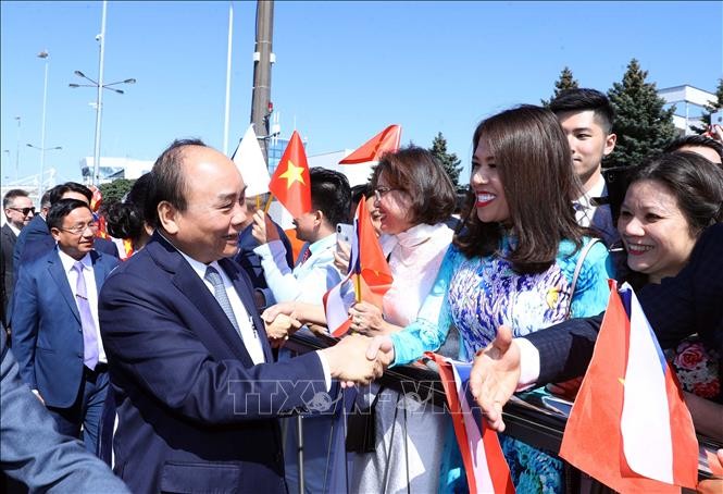 Öffnung der neuen Kooperationsräume zwischen Vietnam mit Rumänien und Tschechien in vielen Bereichen - ảnh 1