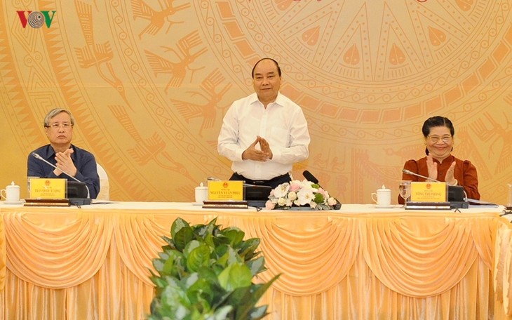 Sozio-ökonomische Unterabteilung fragt nach Meinungen der ehemaligen Spitzenpolitiker - ảnh 1