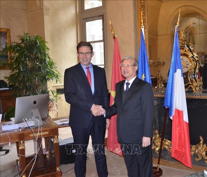 Delegation der KPV besucht Frankreich - ảnh 1