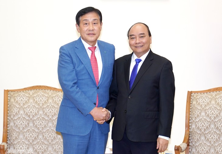 Premierminister Nguyen Xuan Phuc: die südkoreanischen Unternehmen verstärken Investitionen in Vietnam - ảnh 1