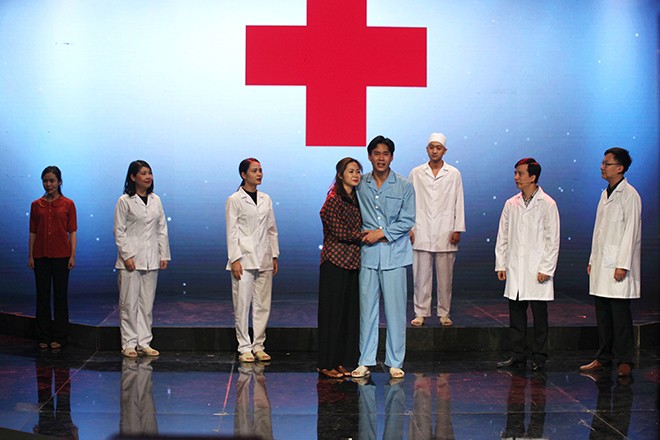 “Stolze Melodie” im April erinnert an zwei bekannte Theaterstücke von Luu Quang Vu - ảnh 1