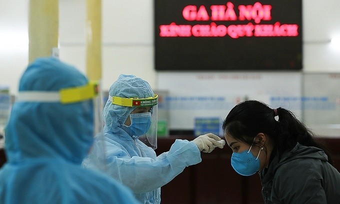 Informationstransparenz und Einstimmigkeit der Bürger tragen zum Erfolg der Covid-19-Bekämpfung Vietnams bei - ảnh 1