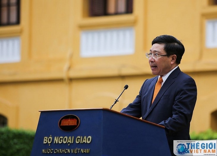 Feierlichkeiten zum 53. Gründungstag der ASEAN in den Ländern  - ảnh 1