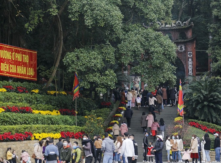 Nur Zeremonien werden beim Fest des Hung-Tempels 2022 abgehalten - ảnh 1