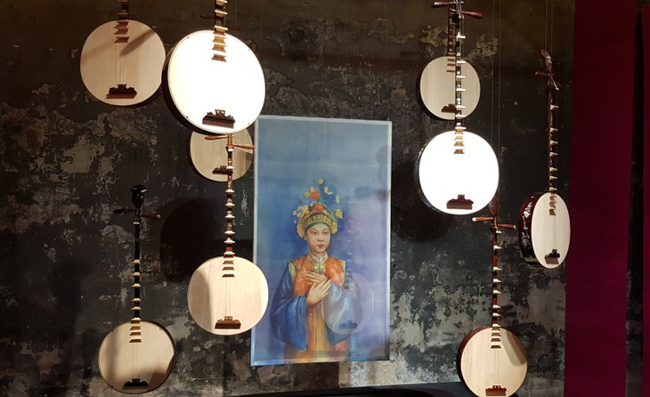 Kultur- und Kunstveranstaltungen in der Altstadt von Hanoi zum Tag der Wiedervereinigung des Landes - ảnh 1