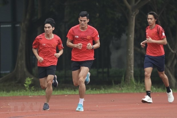 Mehr als 100 Sportler nehmen an dem Leichtathletik-Turnier im Vorfeld der SEA Games 31 teil - ảnh 1