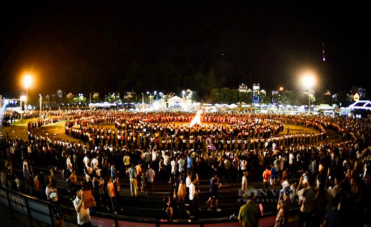 Das Kultur- und Sportfesttag der Volksgruppen im Kreis Than Uyen in der Provinz Lai Chau - ảnh 1