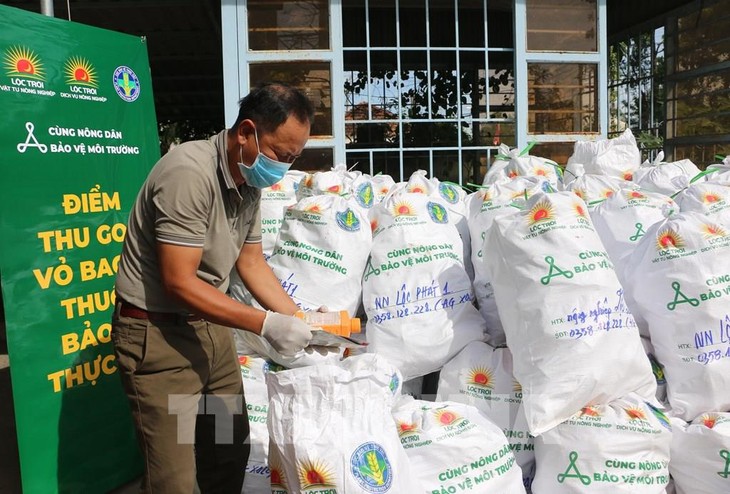 Unternehmen und Bauern schützen gemeinsam die Umwelt - ảnh 1