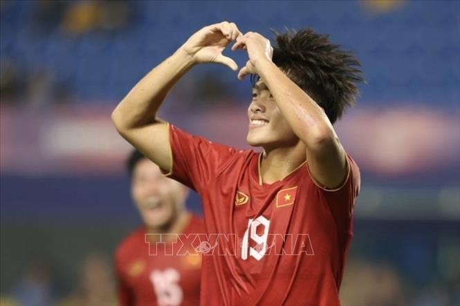 SEA Games 32: Vietnamesisches U22-Team gewinnt das erste Spiel - ảnh 1