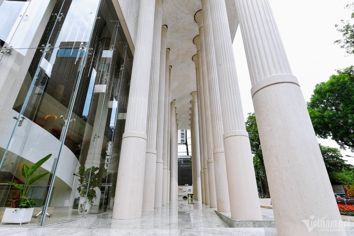 Im modernsten Theater Vietnams - ảnh 2