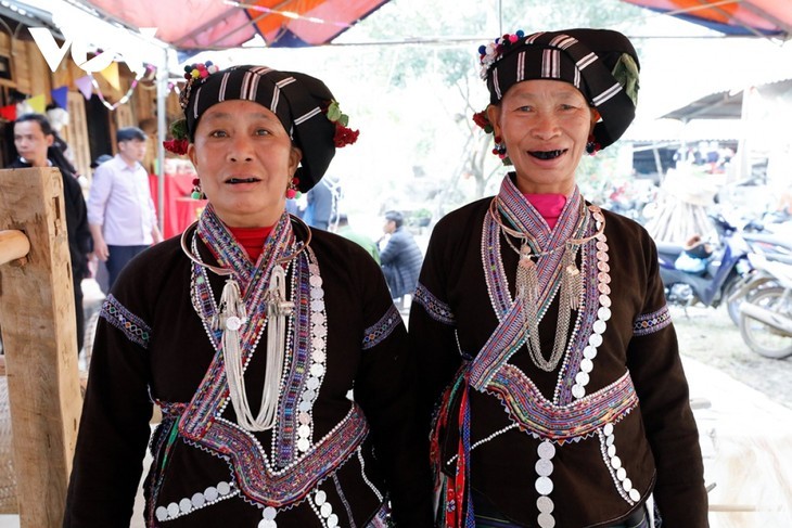 Die Schönheit der traditionellen Handweberei der Volksgruppe der Lu - ảnh 13